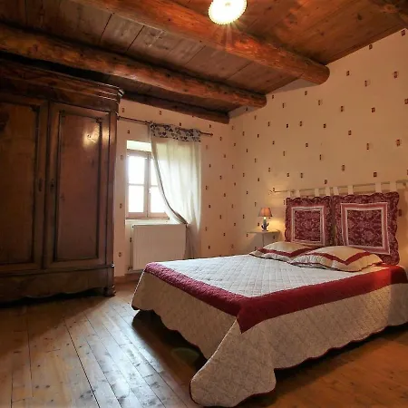 Charme Du Velay : Maison De Caractere Avec Cheminee, Terrasse Et Equipements Bebe A St-paulien - Fr-1-582-266 * Saint-Paulien