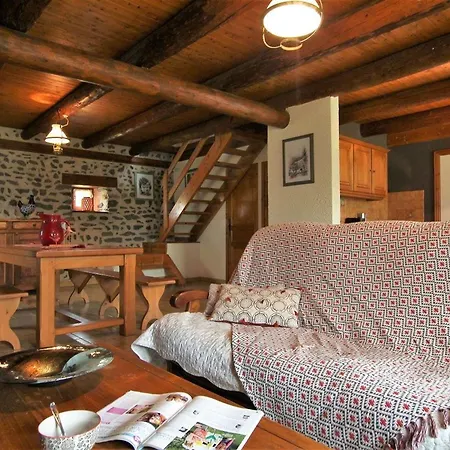 Holiday home Charme Du Velay : Maison De Caractere Avec Cheminee, Terrasse Et Equipements Bebe A St-paulien - Fr-1-582-266